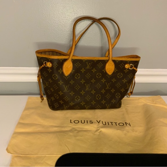 Louis Vuitton Monogram Neverfull PM and Dust Bag - Picture 9 of 16